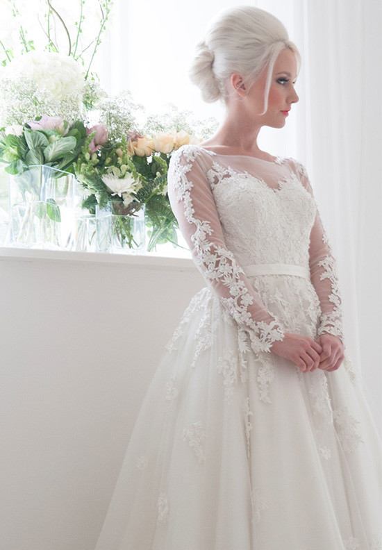 top-10-long-sleeve-lace-wedding-gowns
