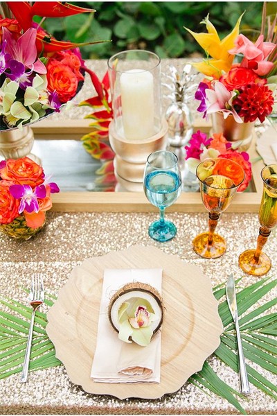 Tropical Pink and Gold Wedding Ideas