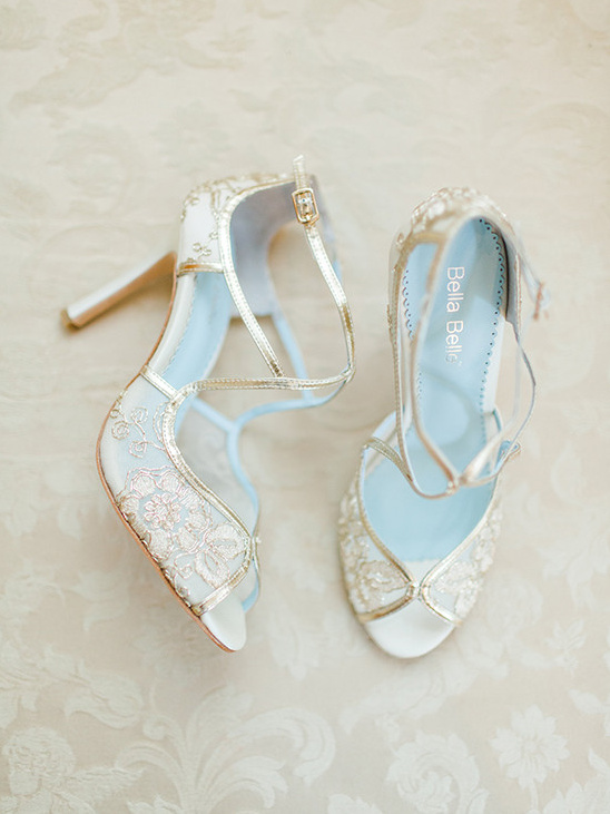 bridal shoes @weddingchicks