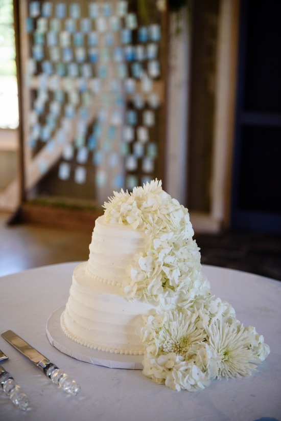blue-and-green-farm-wedding