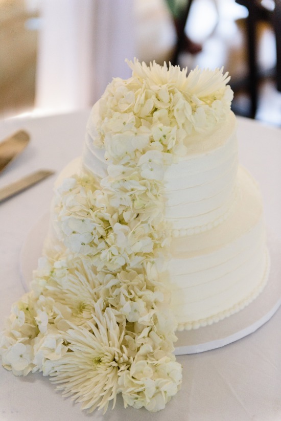 blue-and-green-farm-wedding