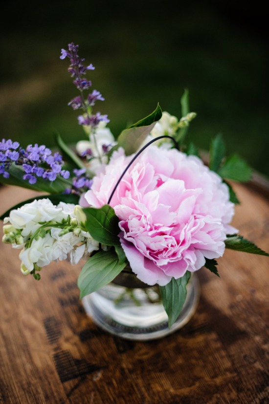 blue-and-green-farm-wedding
