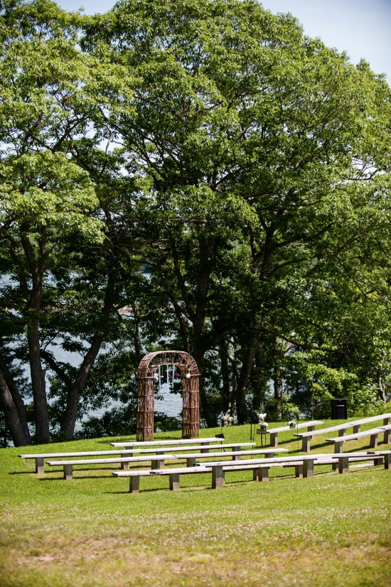 blue-and-green-farm-wedding