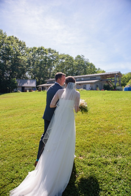 blue-and-green-farm-wedding