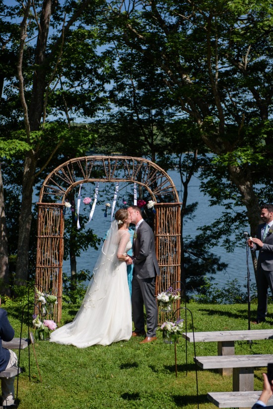 blue-and-green-farm-wedding