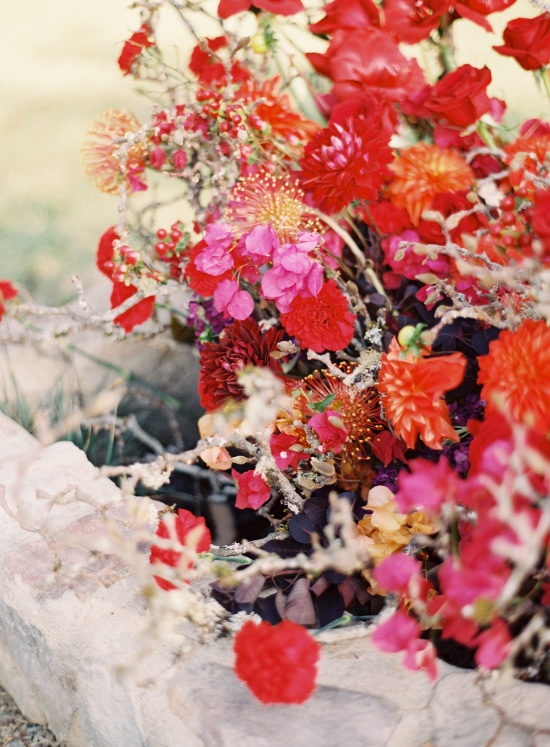 casual-green-and-gold-wedding