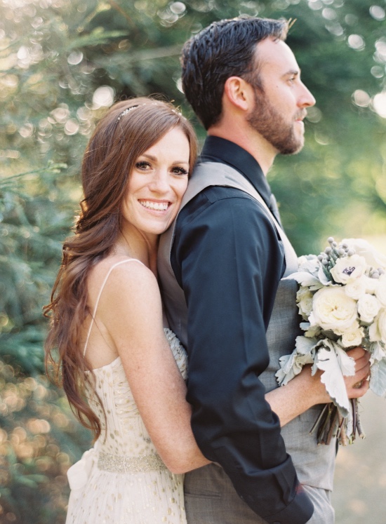 casual-green-and-gold-wedding