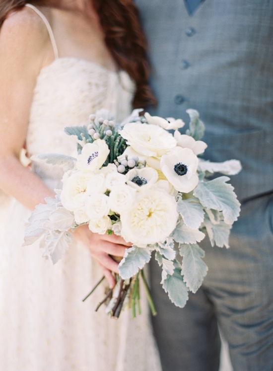 casual-green-and-gold-wedding