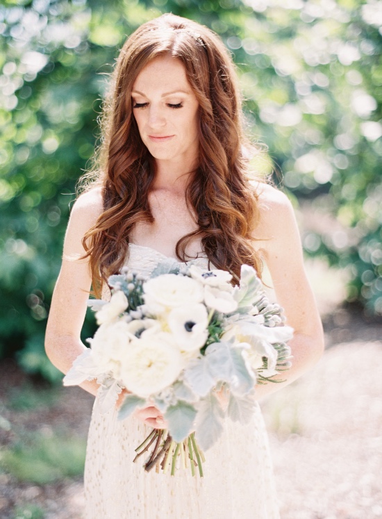 casual-green-and-gold-wedding