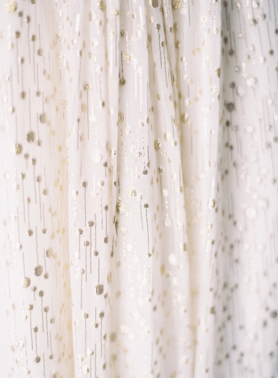 casual-green-and-gold-wedding