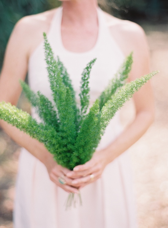 casual-green-and-gold-wedding