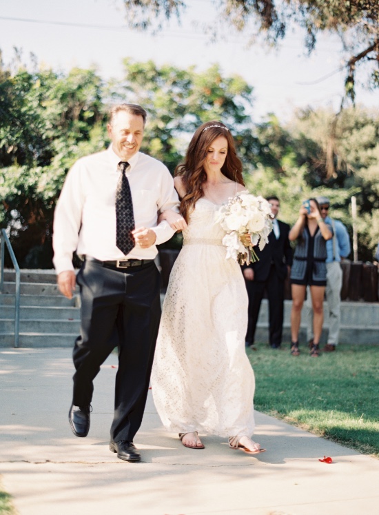 casual-green-and-gold-wedding