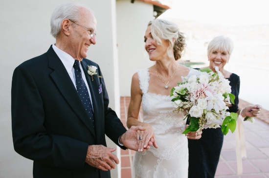 chic-navy-and-white-nautical-wedding