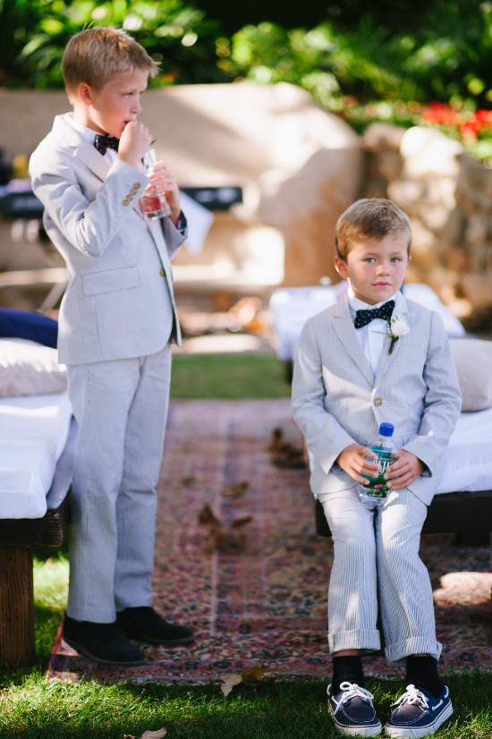 chic-navy-and-white-nautical-wedding