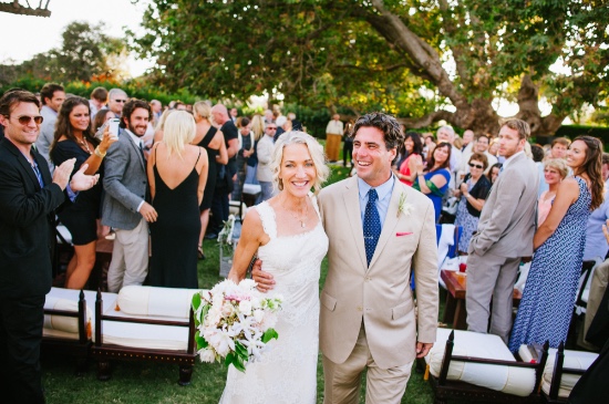 chic-navy-and-white-nautical-wedding