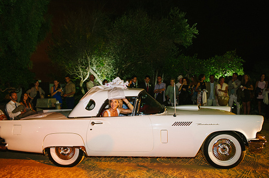 wedding getaway car @weddingchicks