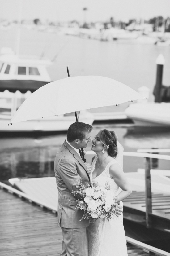 chic-rainy-day-wedding-in-california