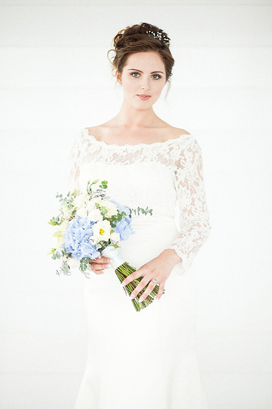 classic white lace wedding gown @weddingchicks