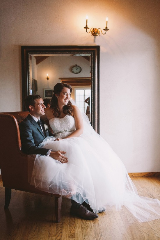classic-purple-and-gold-wedding