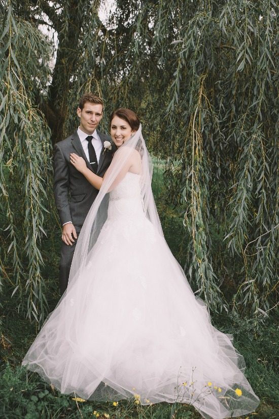 classic-purple-and-gold-wedding