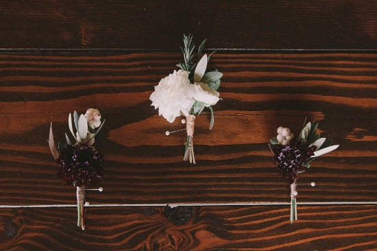 classic-purple-and-gold-wedding