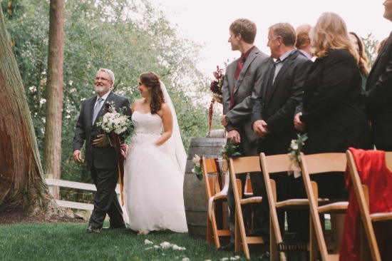classic-purple-and-gold-wedding