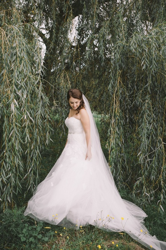 classic-purple-and-gold-wedding