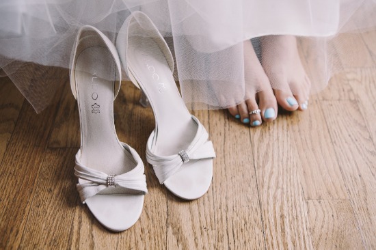 classic-purple-and-gold-wedding