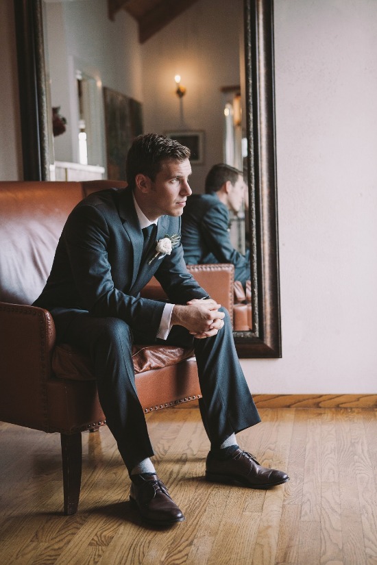 classic-purple-and-gold-wedding