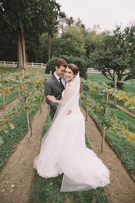 classic-purple-and-gold-wedding