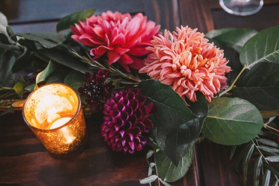 classic-purple-and-gold-wedding