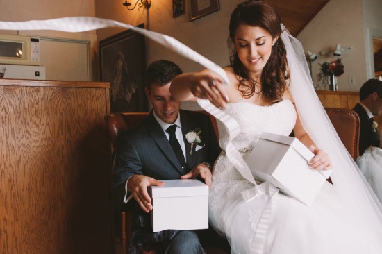 classic-purple-and-gold-wedding