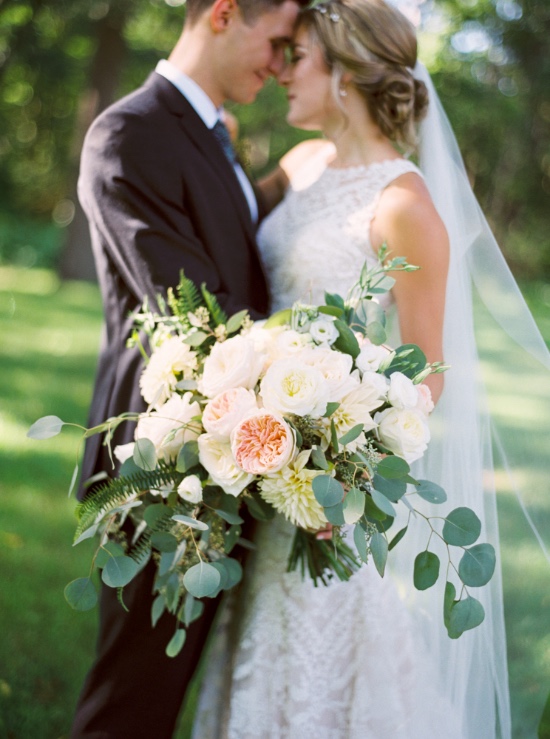 elegant-and-natural-wedding