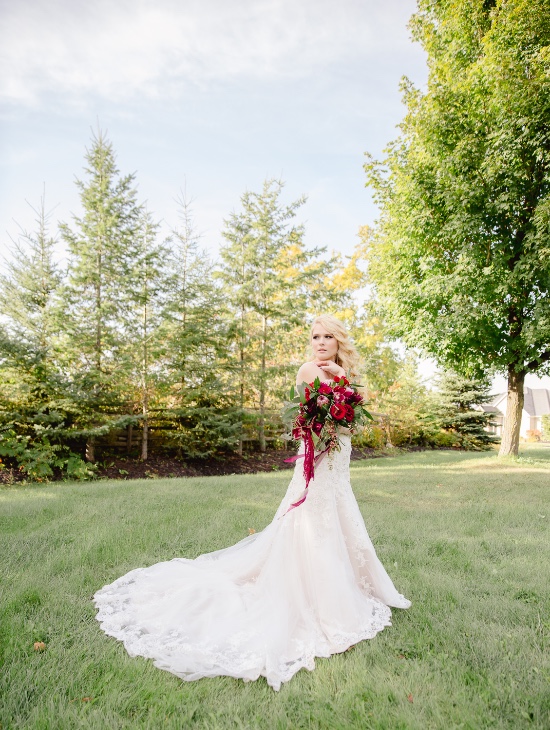 fall-romantic-garden-wedding
