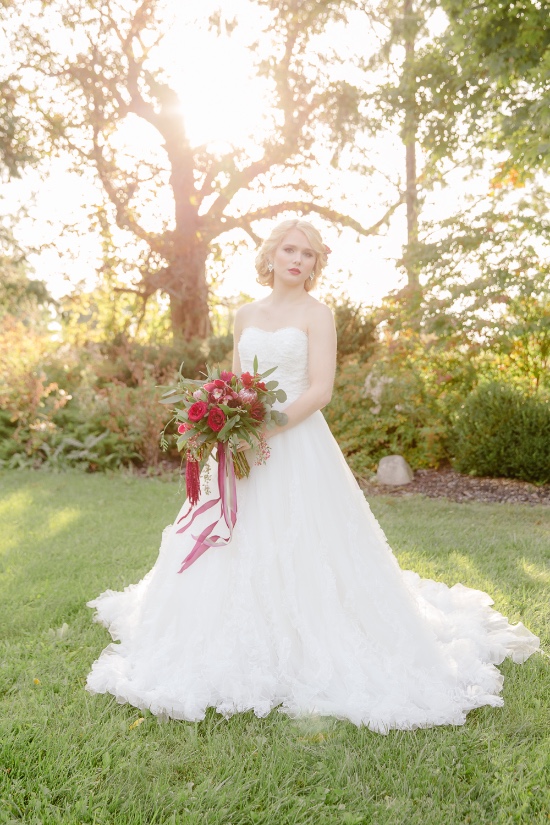 fall-romantic-garden-wedding