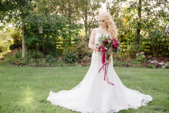 fall-romantic-garden-wedding
