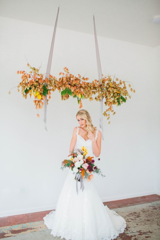 gold-and-red-fall-wedding-ideas