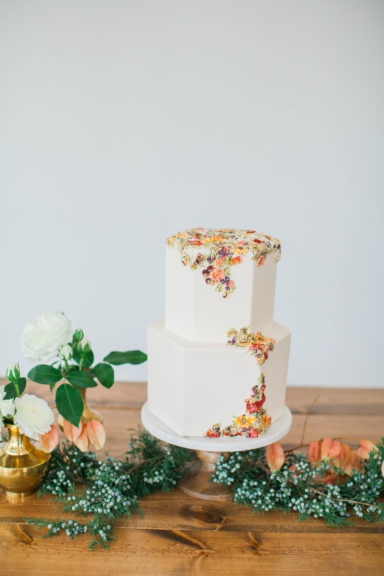 gold-and-red-fall-wedding-ideas