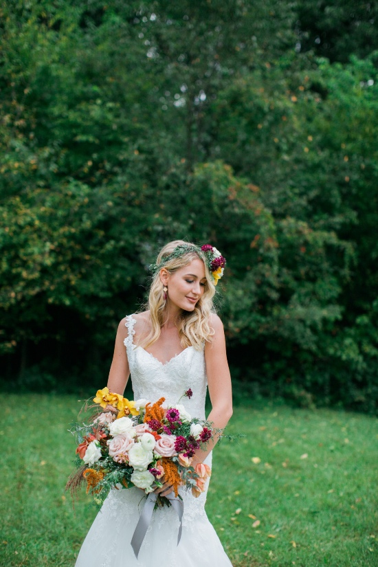 gold-and-red-fall-wedding-ideas