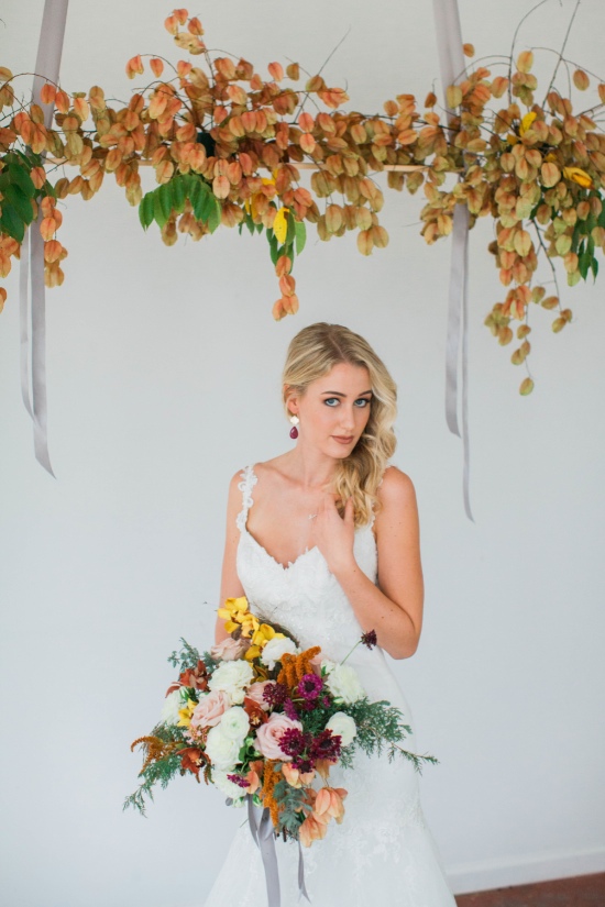 gold-and-red-fall-wedding-ideas