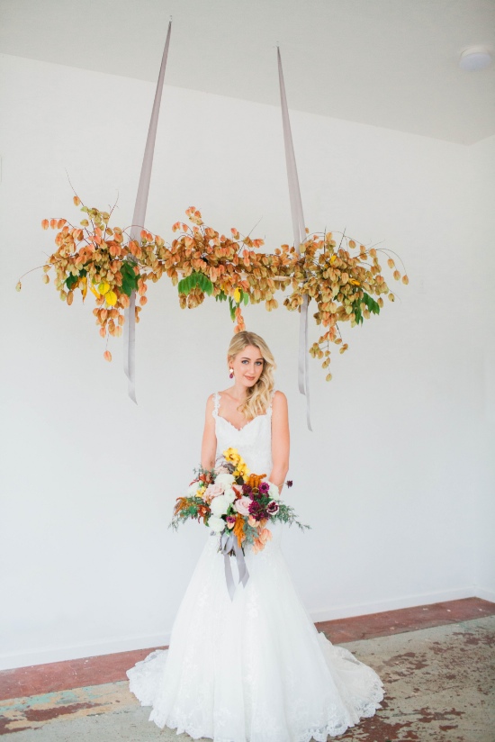 gold-and-red-fall-wedding-ideas