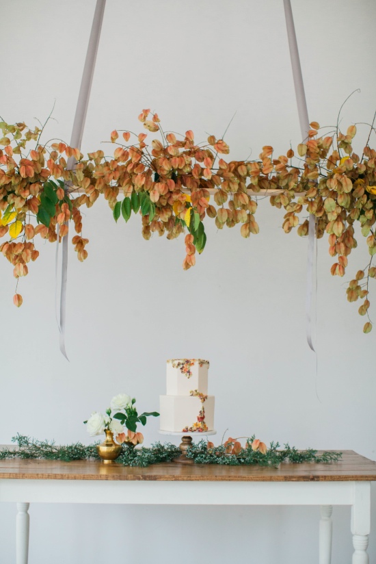 gold-and-red-fall-wedding-ideas
