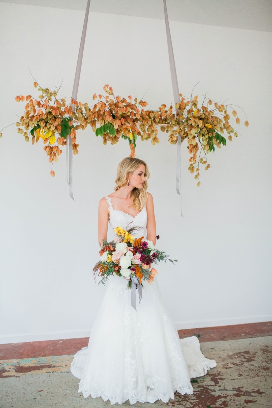 gold-and-red-fall-wedding-ideas