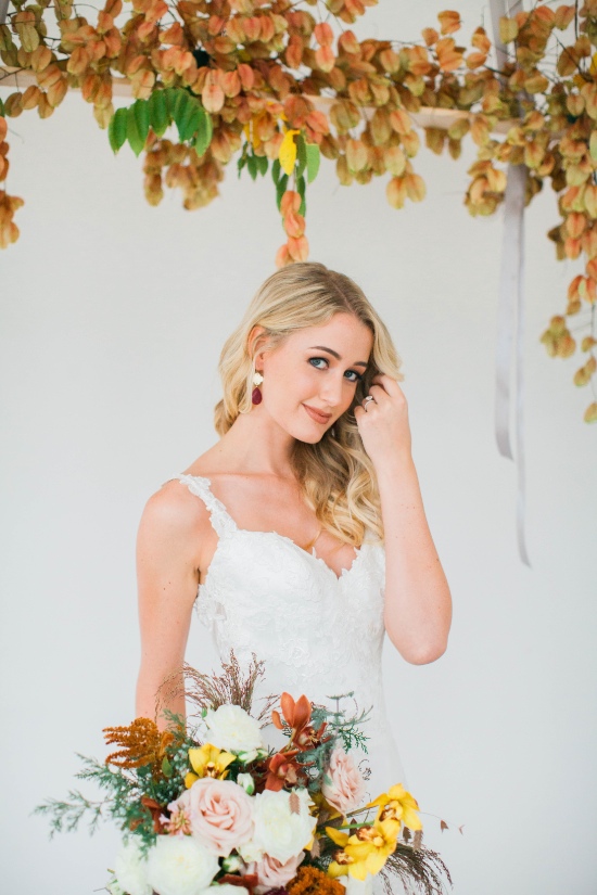 gold-and-red-fall-wedding-ideas