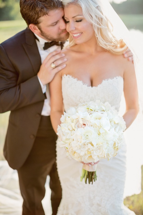 gold-and-white-glam-wedding