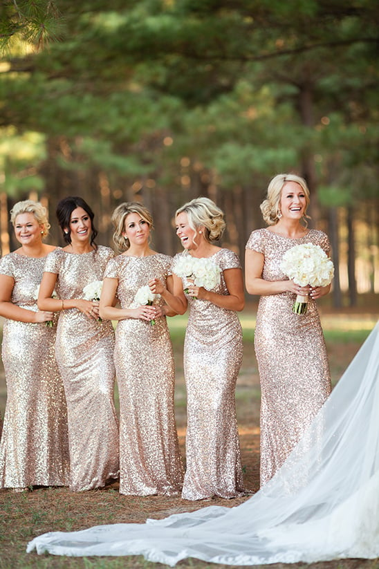 sparkly gold bridesmaids @weddingchicks
