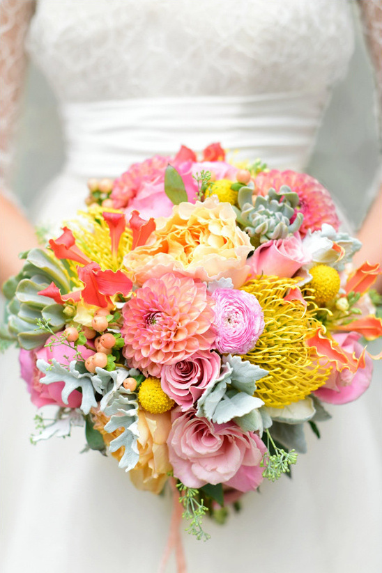 pink and yellow bouquet @weddingchicks