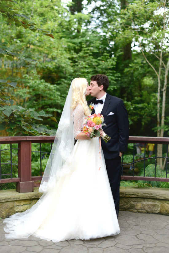 gold-vintage-glam-wedding