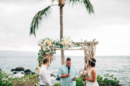 hawaii-pop-up-wedding