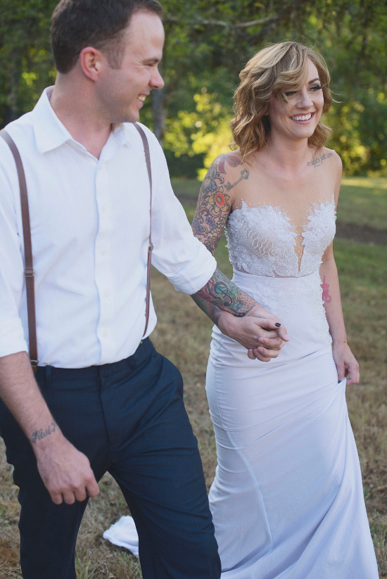 intimate-outdoor-family-style-wedding